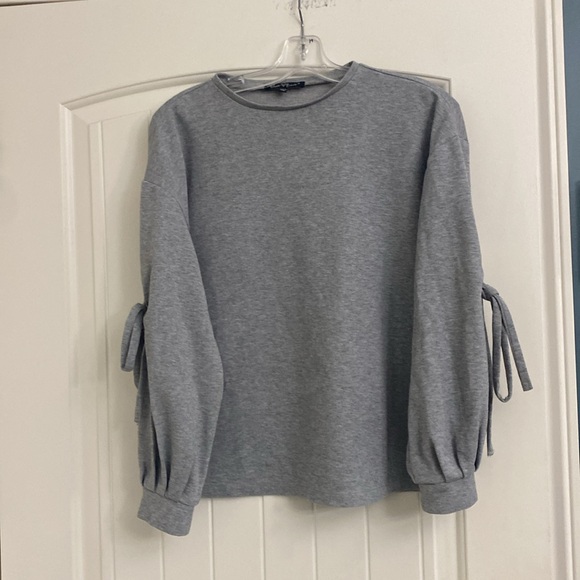 BNWOT Velvet Heart Sweatshirt with Cute Sleeves - Picture 5 of 7